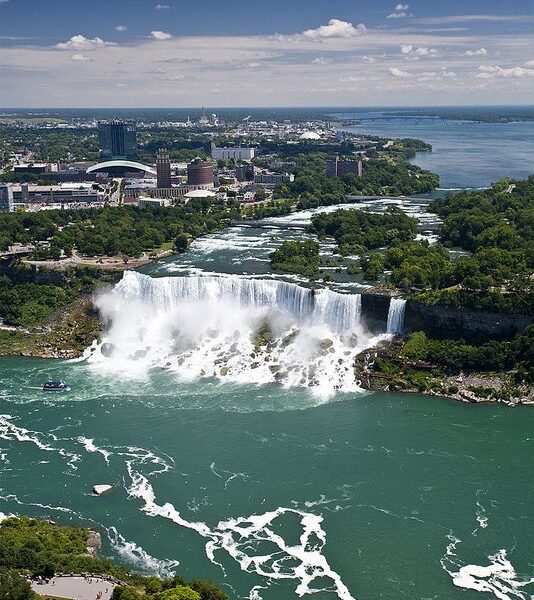 Niagara Waterfalls Tour